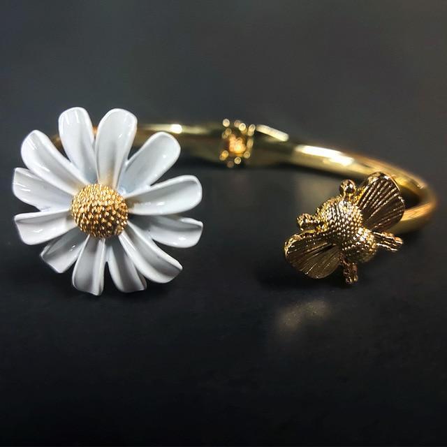 Daisy and Bee Ring